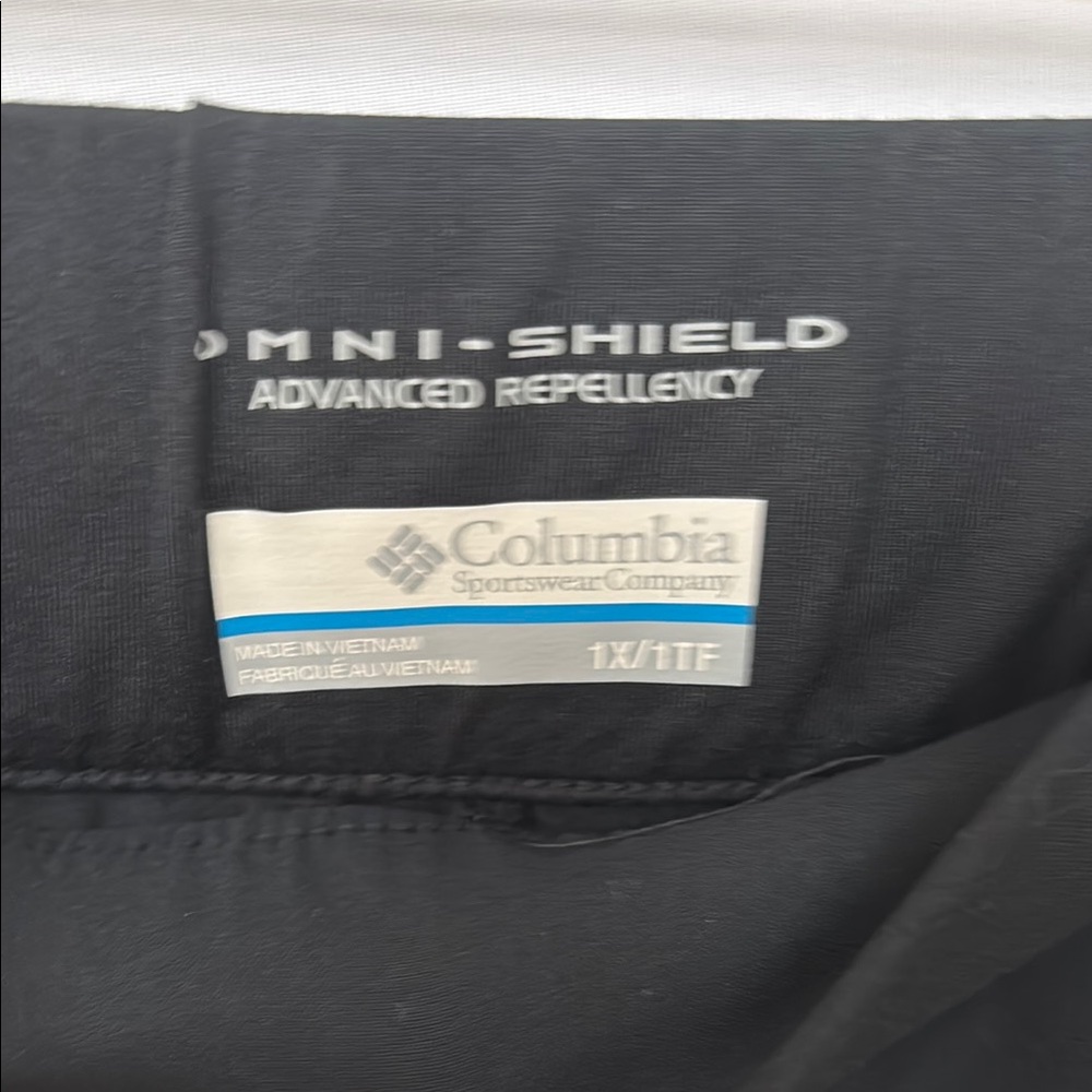 Columbia Chic Black Skort with Side Drawstrings - Picture 2 of 5